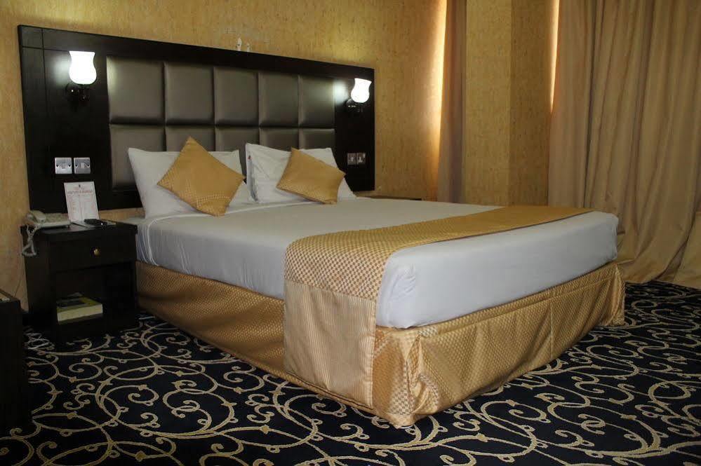 Rafee Hotel Dubai Exteriör bild